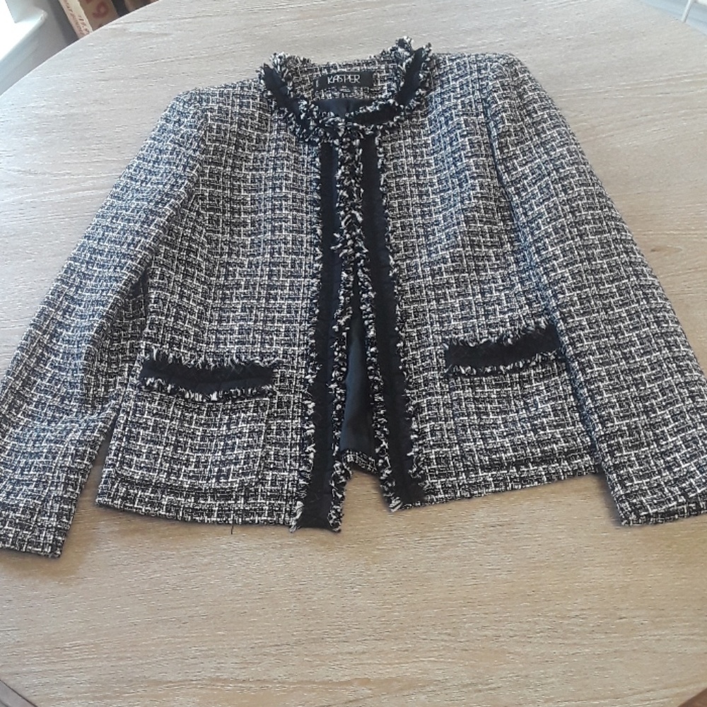 Kasper Black/White Tweed Like Blazer - Size 6P
